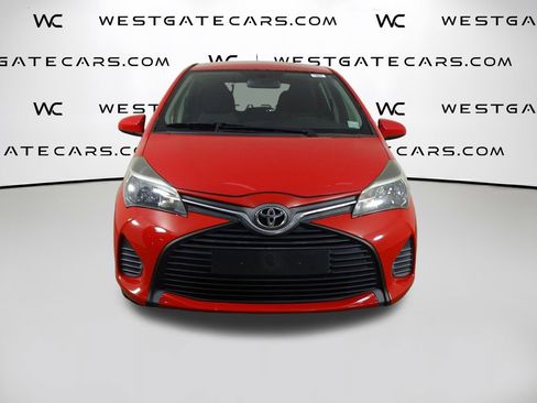 Used 2015 Toyota Yaris L image 4