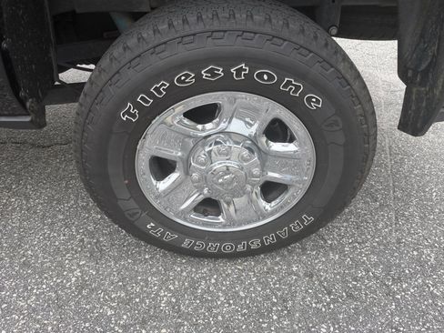 Used 2024 RAM 2500 Tradesman w/ Chrome Appearance Group AWD/4WD image 22