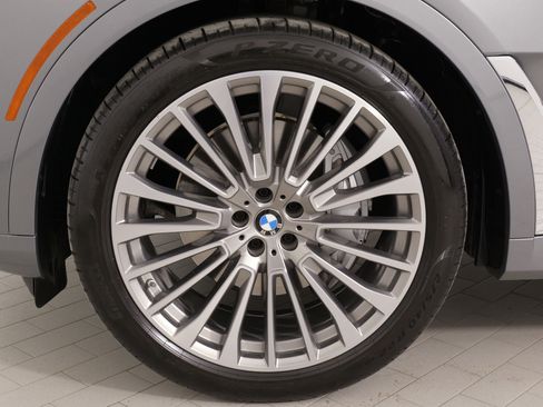 Used 2023 BMW X7 xDrive40i image 73