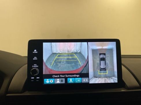 Certified 2025 Honda Pilot TrailSport image 11