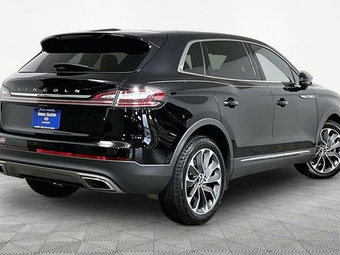 Used 2023 Lincoln Nautilus Reserve image 12