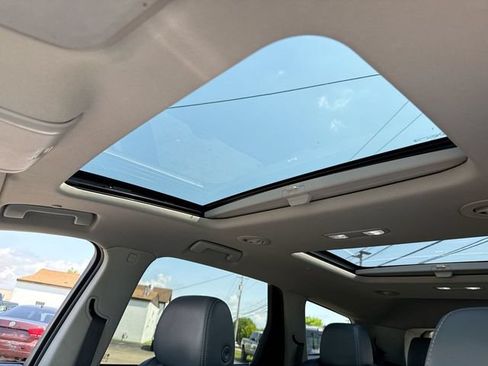 Used 2020 Buick Enclave Essence FWD image 22
