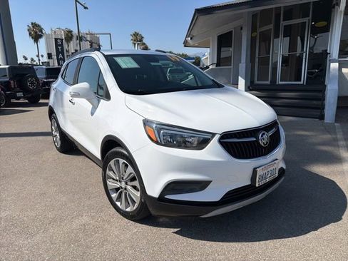 Used 2019 Buick Encore Preferred FWD image 1