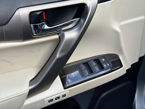 Certified 2020 Lexus GX 460 Premium w/ Premium Package image 19