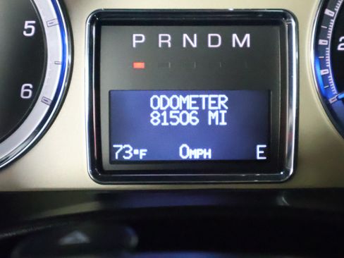 Used 2012 Cadillac Escalade Platinum AWD/4WD image 38