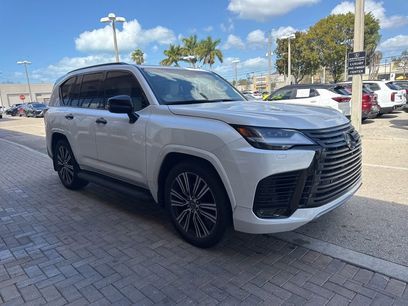 Used 2022 Lexus LX 600 4WD w/ Appearance Package