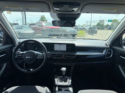 Certified 2024 Kia Seltos S AWD/4WD image 27