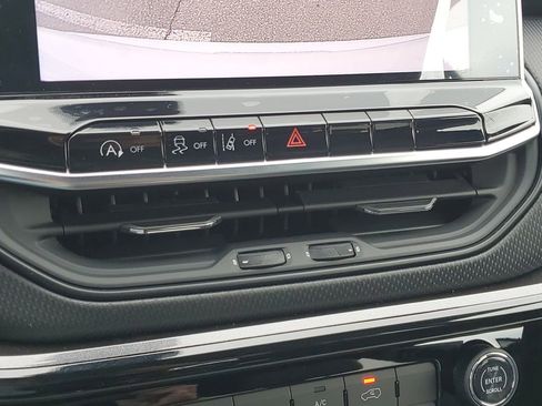 New 2026 Jeep Compass Latitude image 36