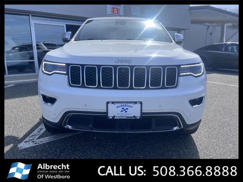 Used 2022 Jeep Grand Cherokee Limited w/ Trailer Tow Group IV image 8