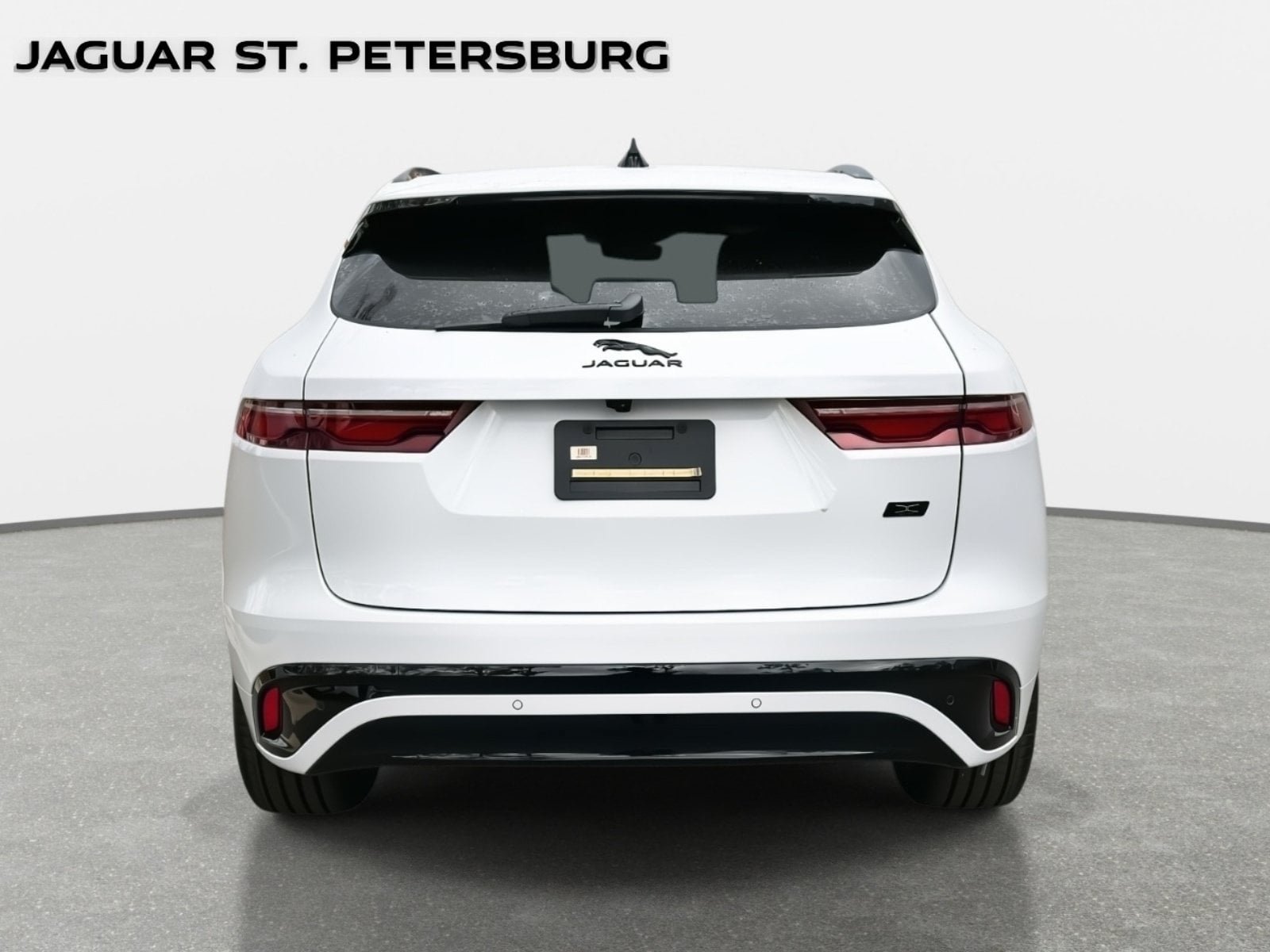 Used 2026 Jaguar F-PACE R-Dynamic S AWD/4WD image 3
