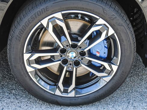 Used 2025 BMW X1 M35i AWD/4WD image 9