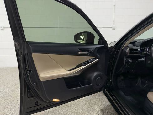 Used 2020 Lexus IS 300 AWD w/ Premium Package image 10