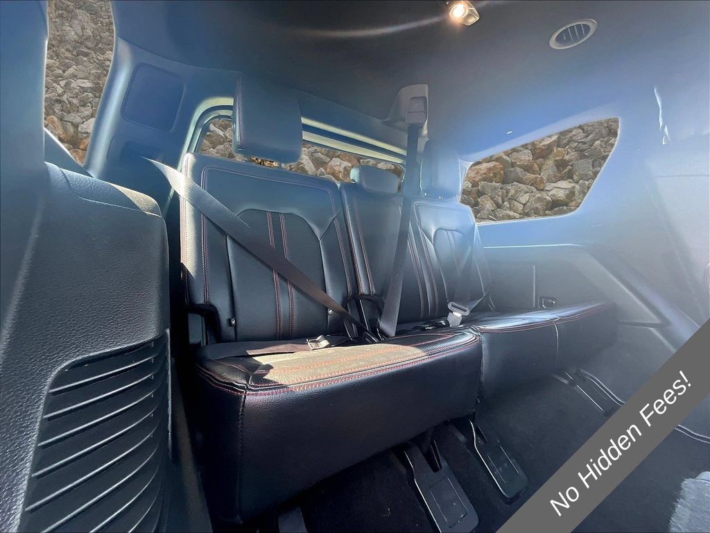 Used 2019 Ford Expedition Limited w/ Equipment Group 303A AWD/4WD image 27