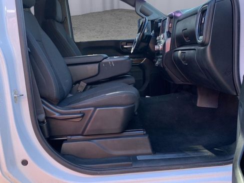 Used 2022 GMC Sierra 3500 SLE w/ SLE Convenience Package image 32