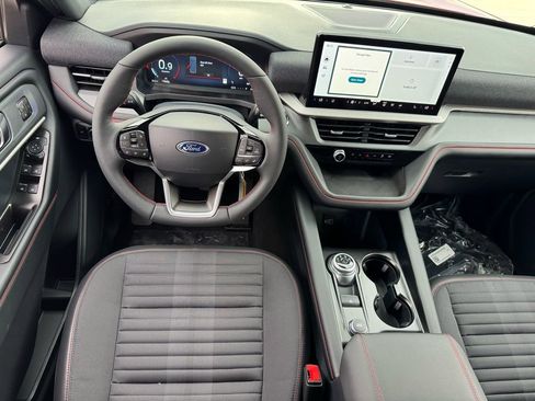 New 2026 Ford Explorer ST-Line w/ ST-Line Street Pack image 17