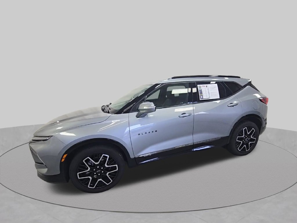 Certified 2024 Chevrolet Blazer RS w/ LPO, Floor Liner Package AWD/4WD image 5