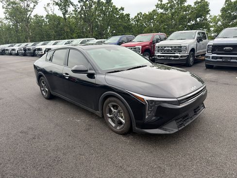 Used 2025 Kia K4 LXS FWD image 4