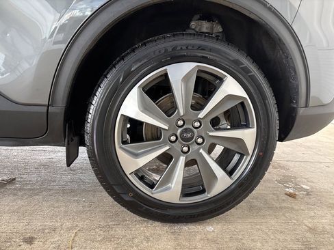 Used 2024 Ford Escape Platinum image 37