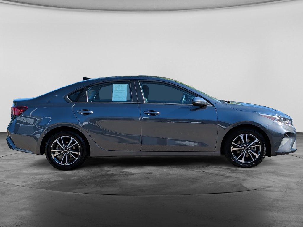 Used 2024 Kia Forte LXS FWD image 8