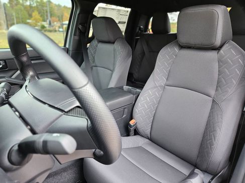 New 2025 Toyota Tacoma SR5 image 12