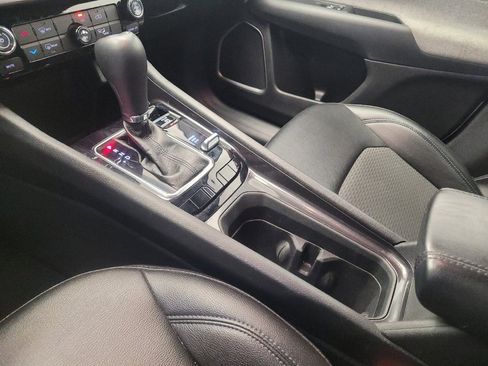 Used 2024 Jeep Compass Latitude image 26