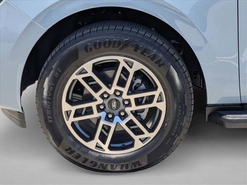 New 2026 Ford Expedition Active RWD image 19