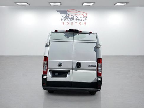 Used 2023 RAM ProMaster 2500 FWD image 5