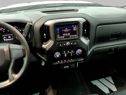 Used 2022 Chevrolet Silverado 1500 Custom AWD/4WD image 9