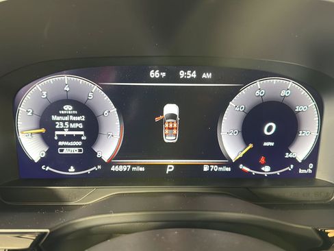 Used 2023 INFINITI QX60 Sensory w/ Vision Package AWD/4WD image 15