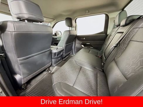 Used 2023 Toyota Tundra Limited AWD/4WD image 10