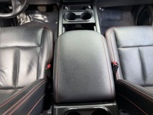 Used 2020 Nissan Titan PRO-4X w/ Pro-4x Convenience Package image 49