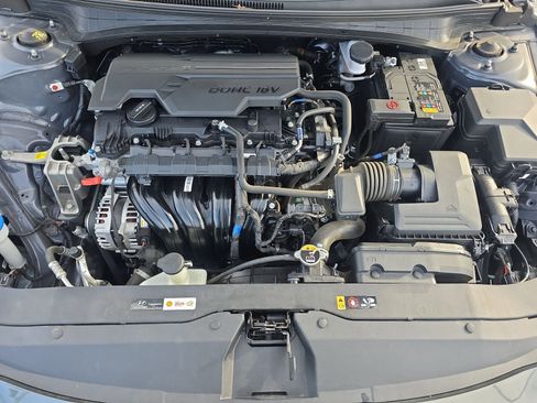 Used 2024 Hyundai Elantra SEL image 28