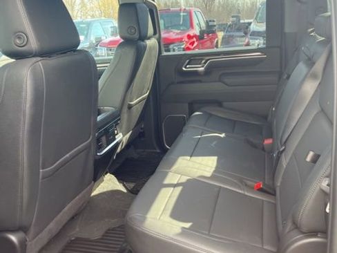 Used 2025 Chevrolet Silverado 3500 LTZ w/ LTZ Plus Package image 7