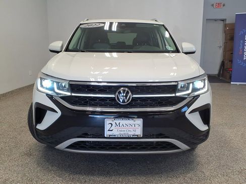 Used 2022 Volkswagen Taos SEL AWD/4WD image 2