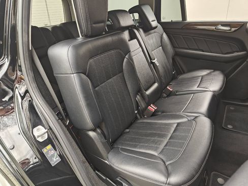 Used 2016 Mercedes-Benz GL 450 4MATIC image 14