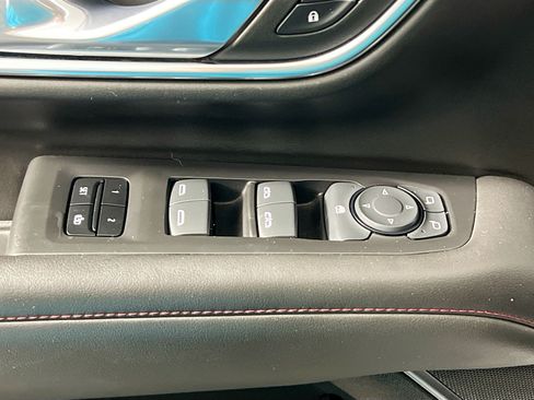 Used 2024 Chevrolet Suburban RST RWD image 16
