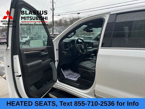 Used 2024 Chevrolet Silverado 1500 High Country w/ Technology Package image 9