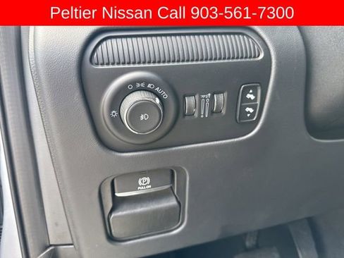 Used 2023 Jeep Grand Wagoneer Series II image 14