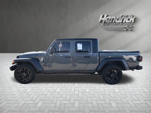 Used 2023 Jeep Gladiator Sport w/ Trailer Tow Package image 9