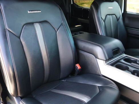 Used 2021 Ford F250 Platinum w/ FX4 Off-Road Package image 23