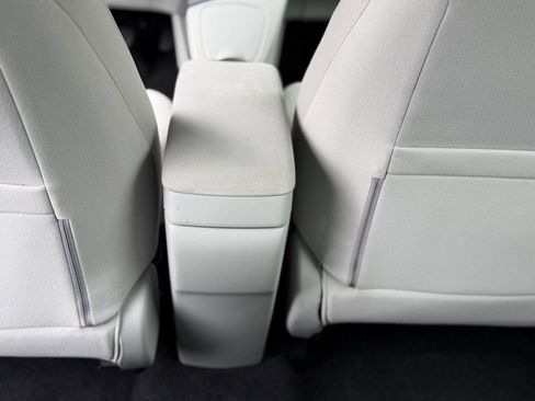 Used 2012 Toyota Prius Two image 38