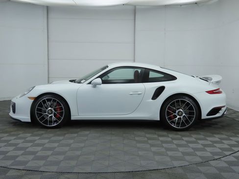 Used 2018 Porsche 911 Turbo image 8