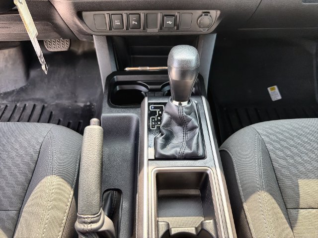 Used 2020 Toyota Tacoma SR5 RWD image 20