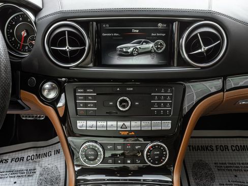 Used 2017 Mercedes-Benz SL 450 w/ Premium I Package image 18