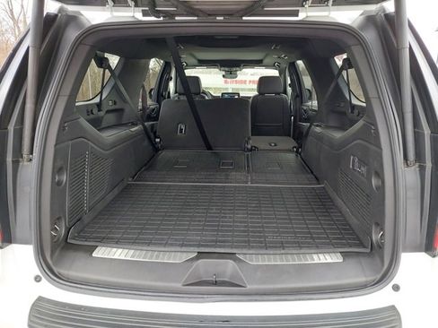 Used 2024 Chevrolet Suburban High Country image 42