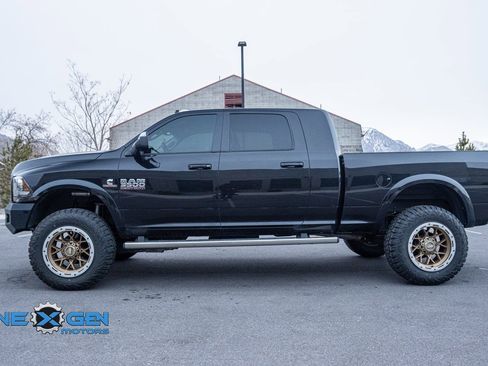 Used 2018 RAM 3500 Laramie w/ Sport Appearance Group image 4