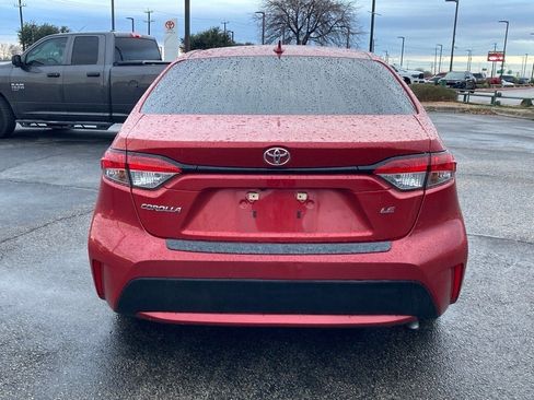 Used 2020 Toyota Corolla LE image 6
