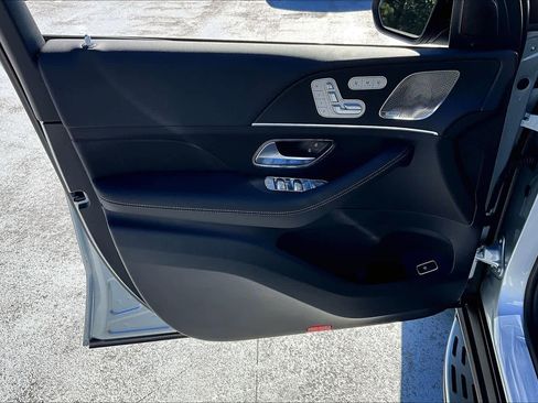 Used 2026 Mercedes-Benz GLS 450 GLS 450 image 21