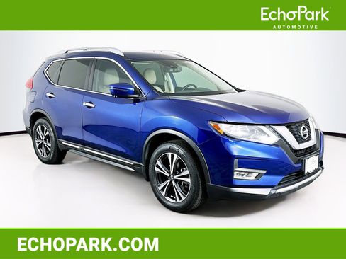 Used 2017 Nissan Rogue SL FWD image 1