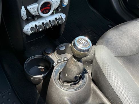 Used 2010 MINI Cooper Convertible image 10